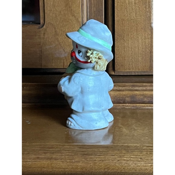 Vintage Li'l Vagabond Clown with Shamrocks Basket of Shamrocks - Picture 4 of 5